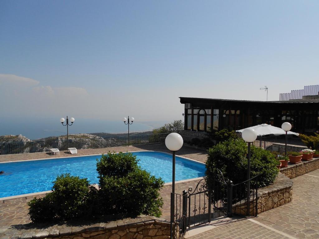 Hotel Santangelo Монте-Сант'Анджело Экстерьер фото