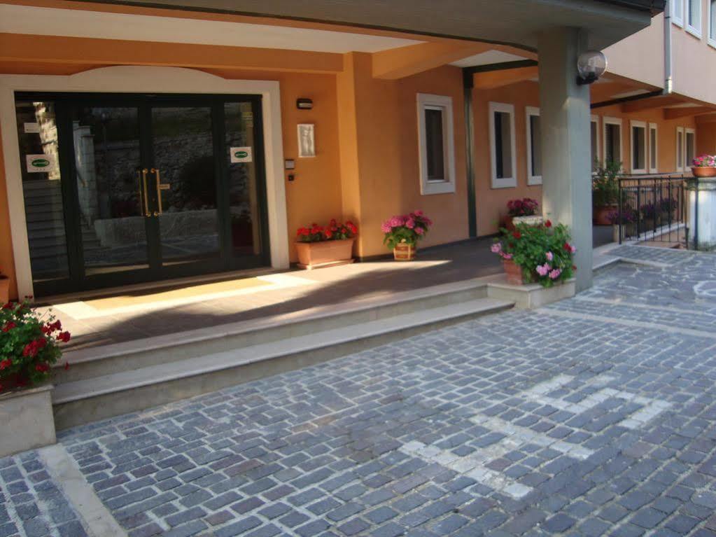 Hotel Santangelo Монте-Сант'Анджело Экстерьер фото